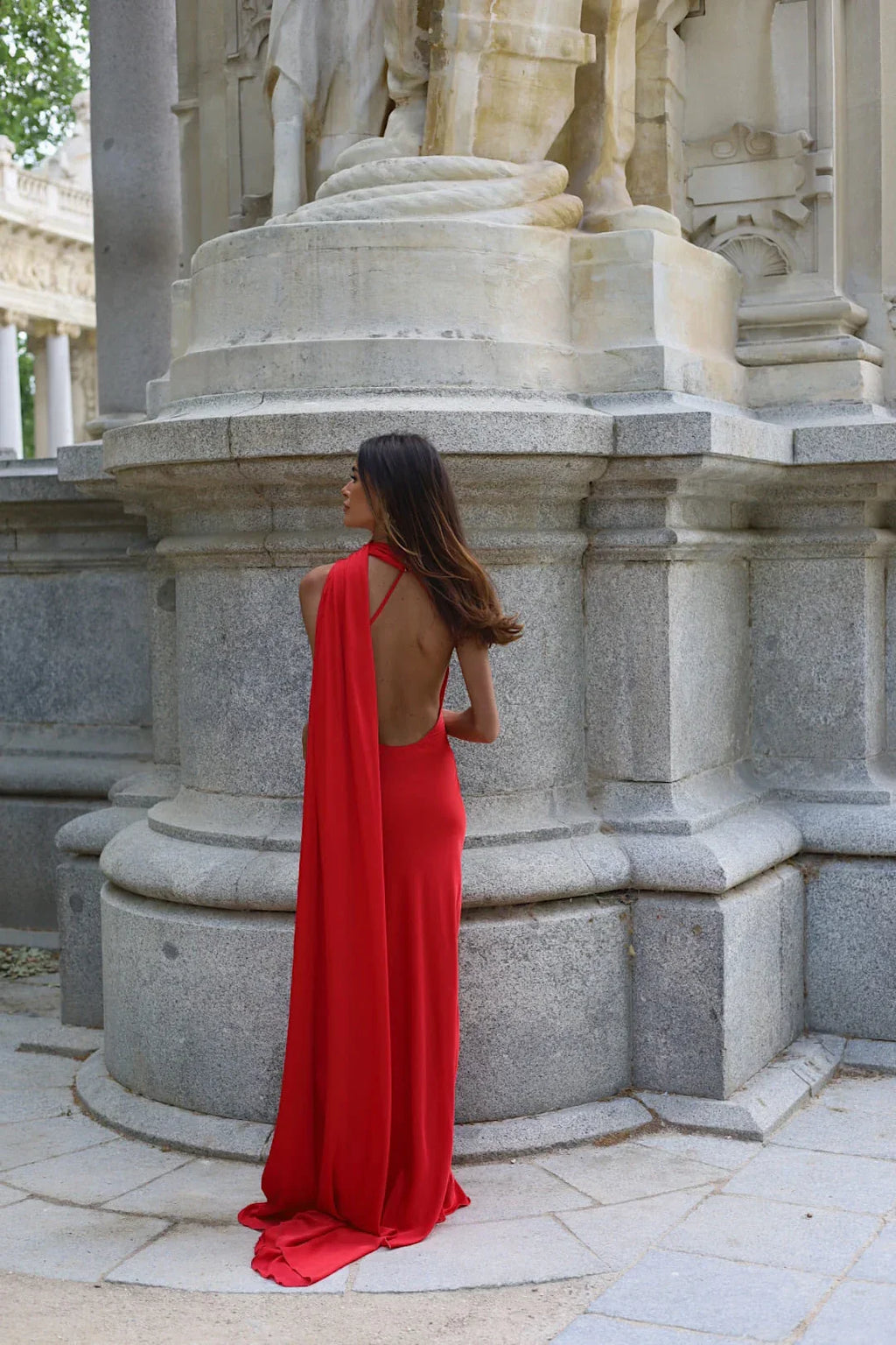 Vestido de Fiesta Largo de Satén con Espalda Descubierta y Cinta - Cannes