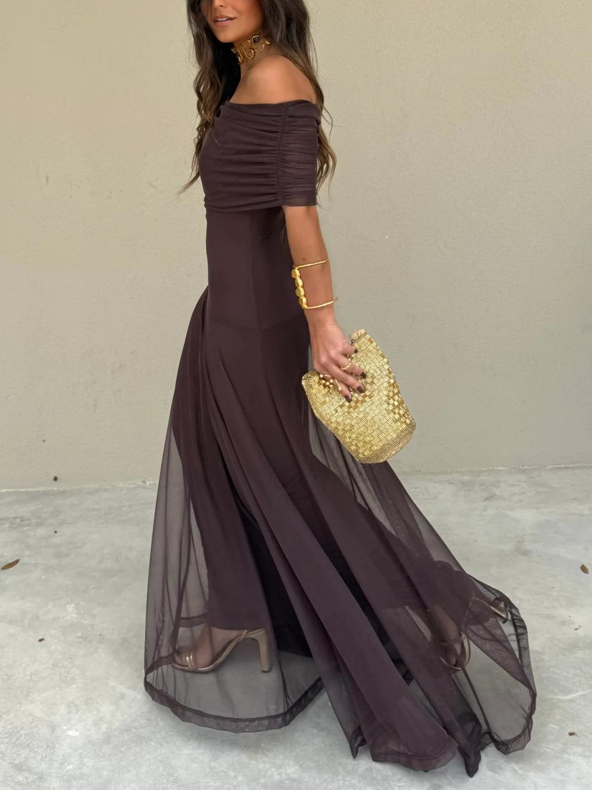 Vestido Femenino Largo Escote Bardot de Chiffón con Drapeado – Umbria