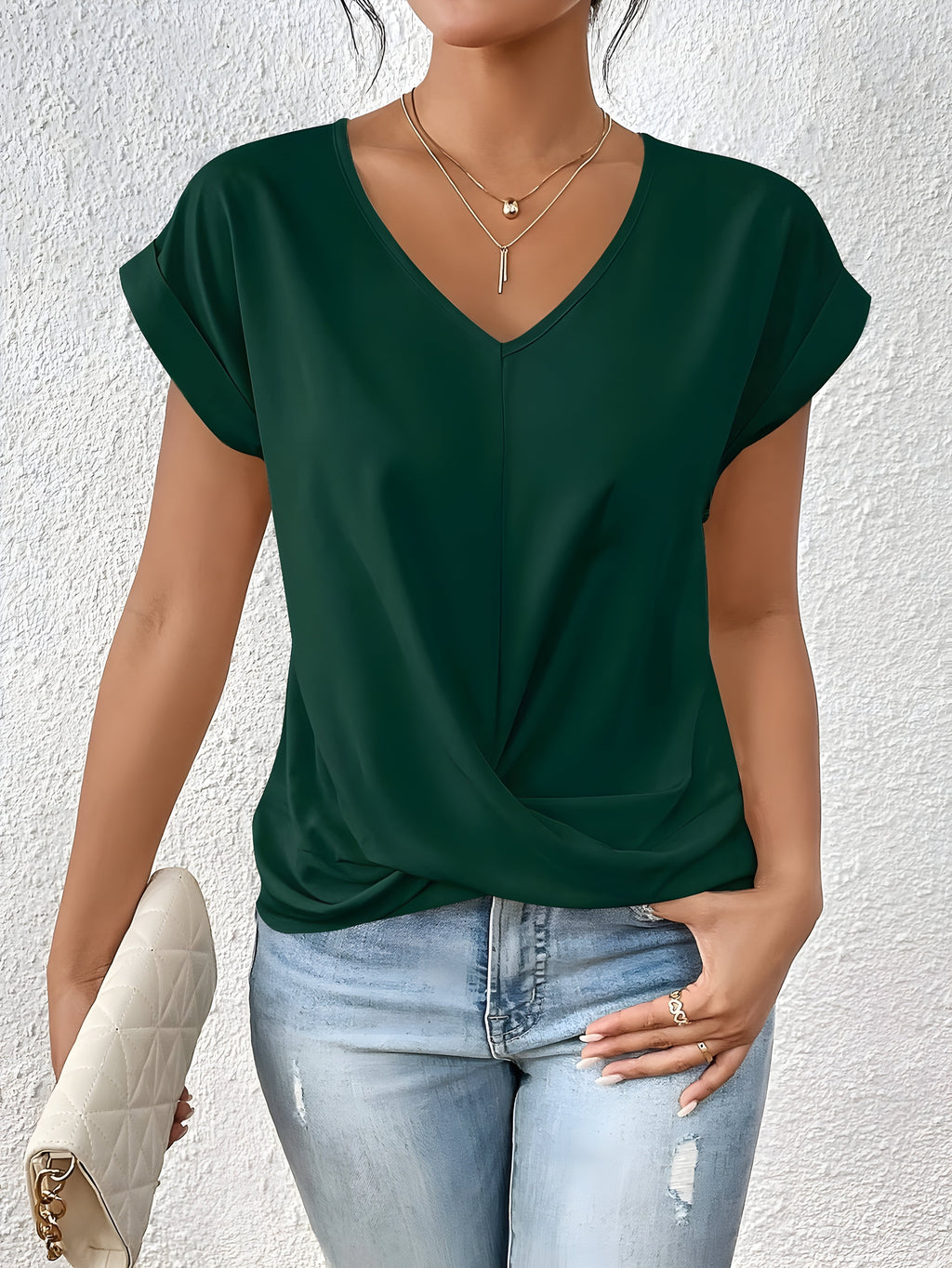 Bella | Top Clásico Cuello en V con Detalle Twist