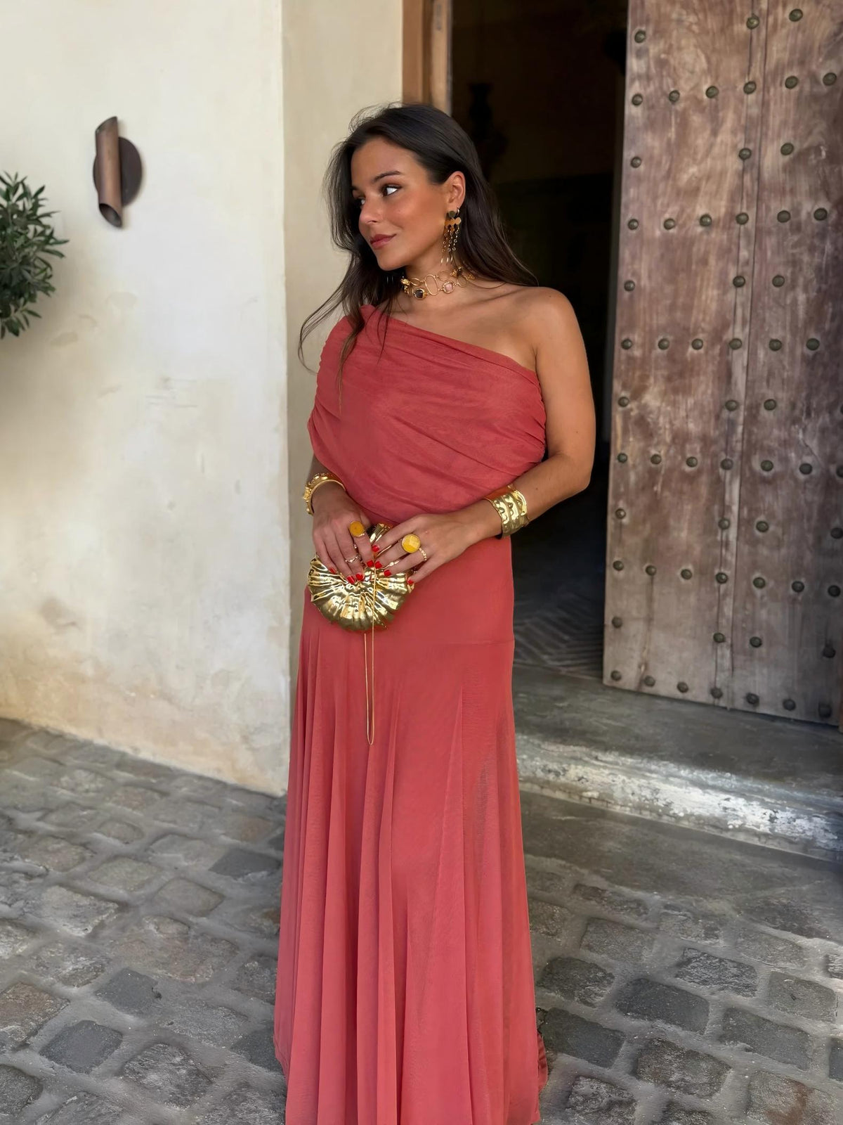Vestido Femenino Largo Escote Bardot de Chiffón con Drapeado – Umbria