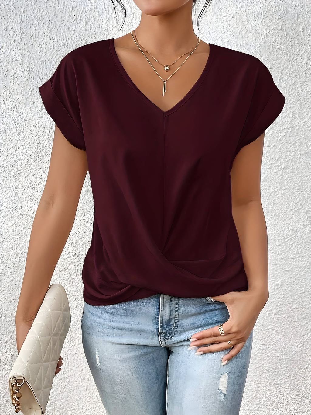 Bella | Top Clásico Cuello en V con Detalle Twist