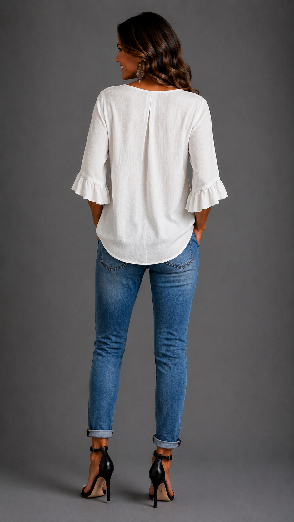 Sophia | Blusa lisa de algodón y lino con botones de madera y volantes