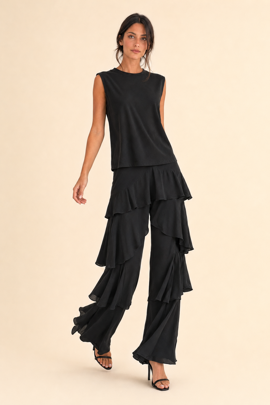 Conjunto Top Cropped y Pantalón Palazzo con Volantes en Capas – Noir