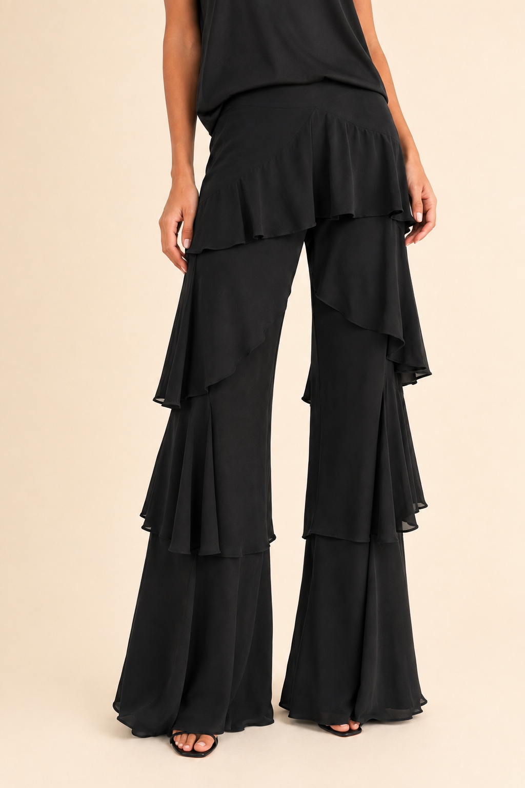 Conjunto Top Cropped y Pantalón Palazzo con Volantes en Capas – Noir