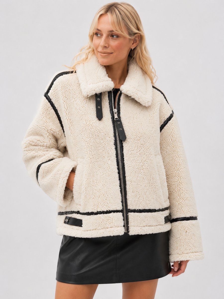 Chaqueta Femenina Afelpada Teddy con Detalles en Cuero – Oslo