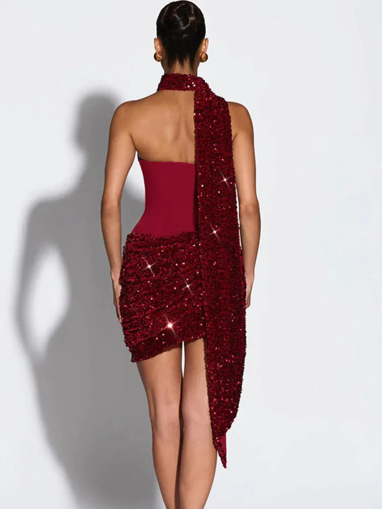 Vestido Corto de Lentejuelas Strapless con Drapeado – Gatsby