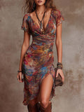 Martina · Vestido midi plisado de cuello en V, estampado artístico abstracto de inspiración bohemia
