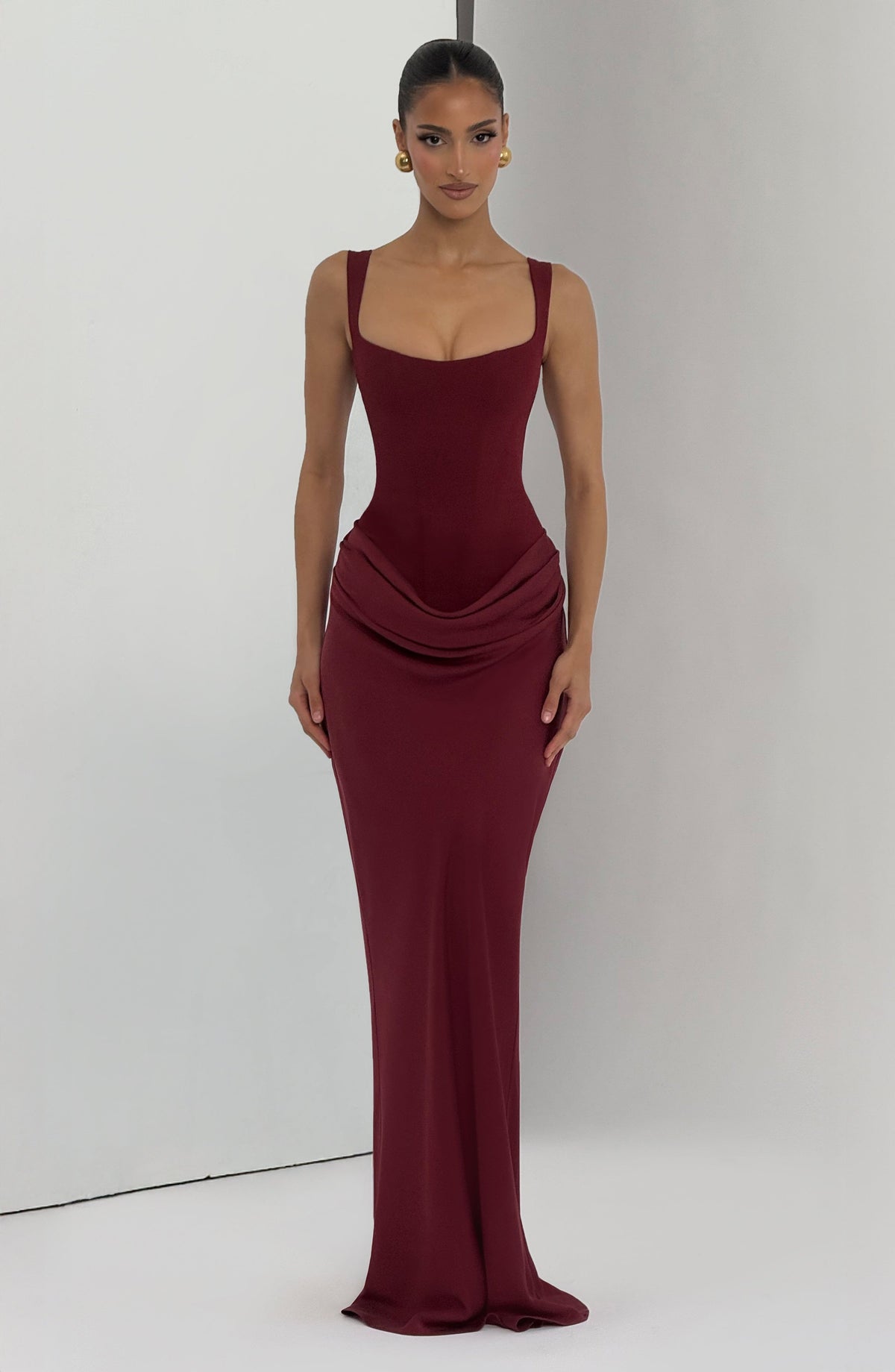 Vestido Largo con Corsé Estructurado y Escote Cuadrado – Mia