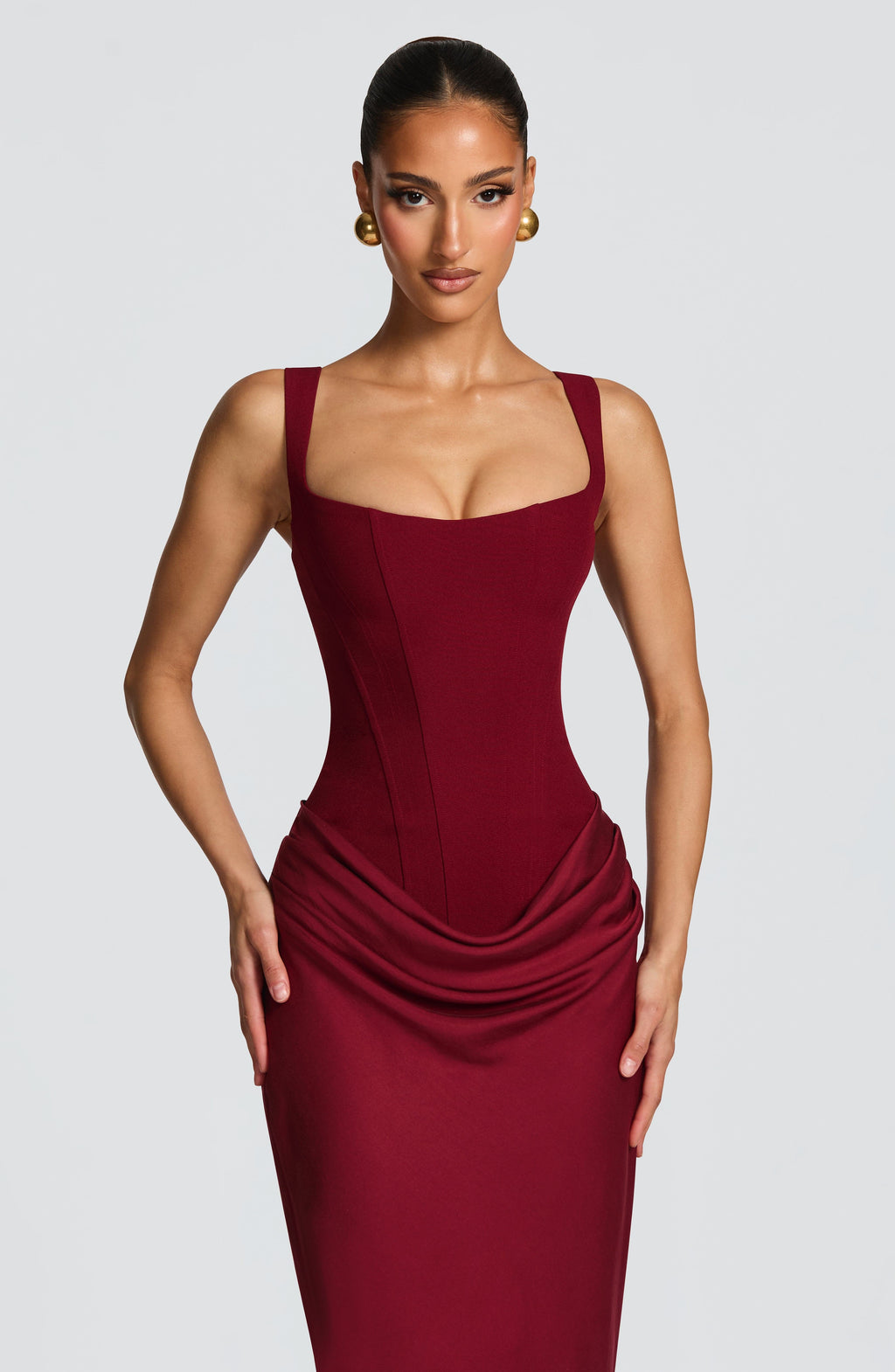 Vestido Largo con Corsé Estructurado y Escote Cuadrado – Mia
