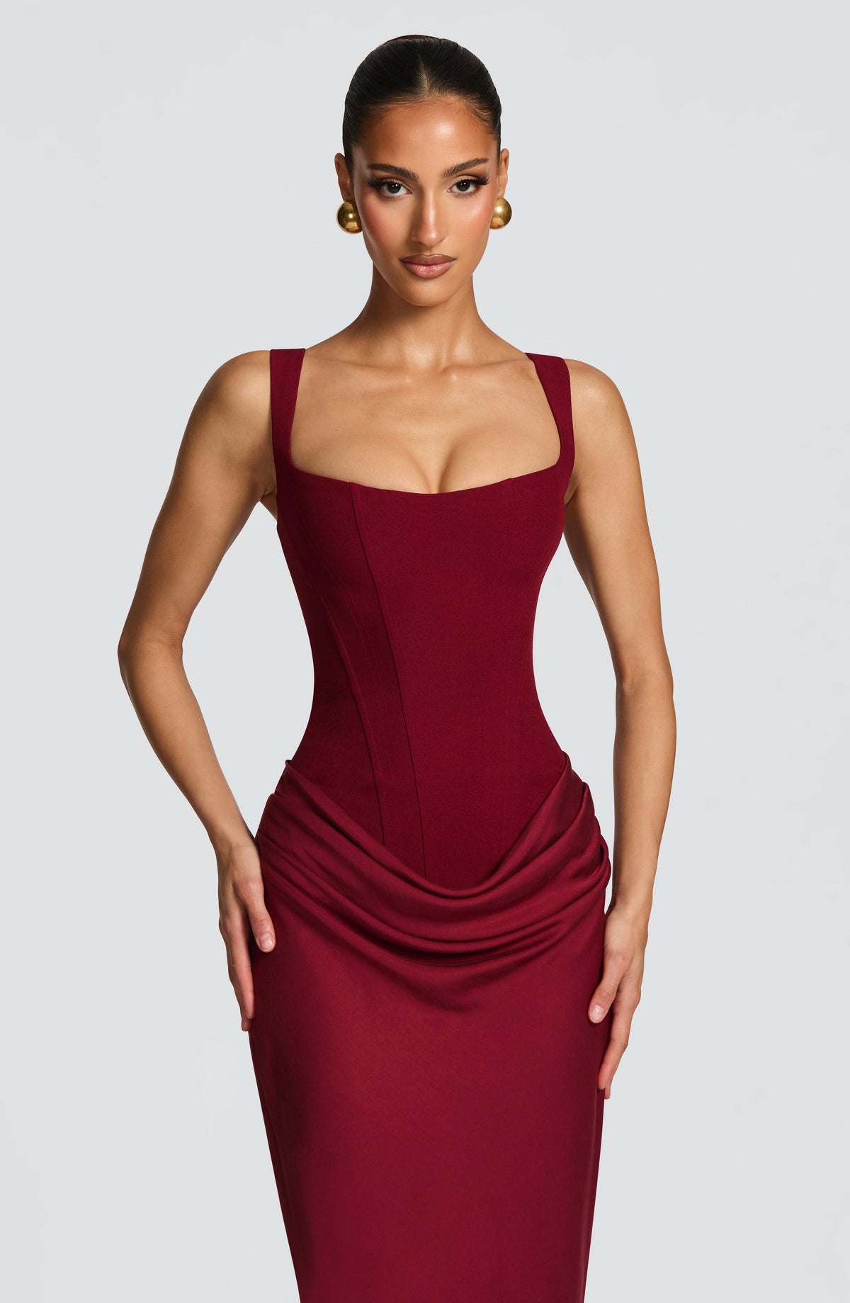 Vestido Largo con Corsé Estructurado y Escote Cuadrado – Mia