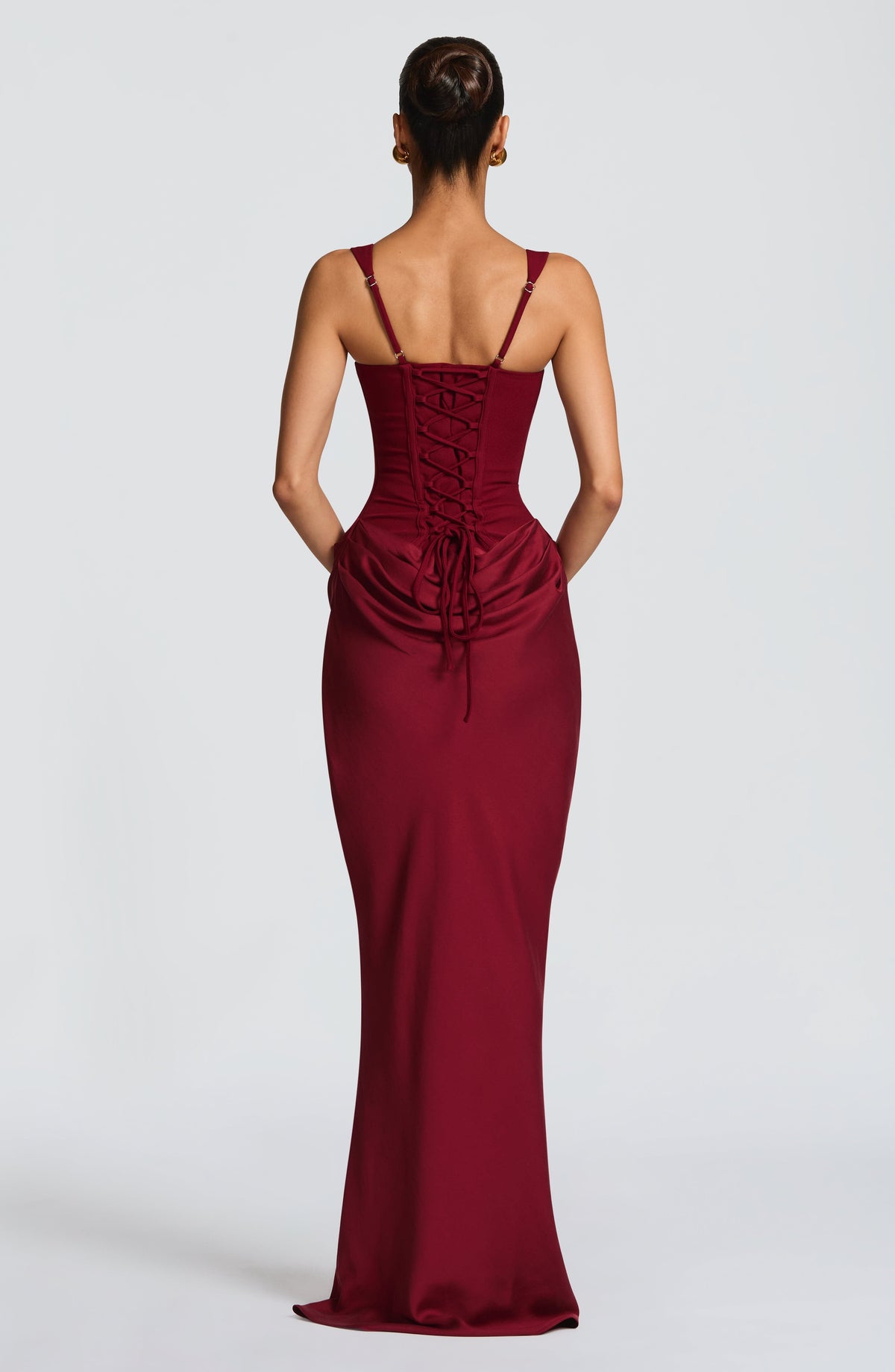 Vestido Largo con Corsé Estructurado y Escote Cuadrado – Mia