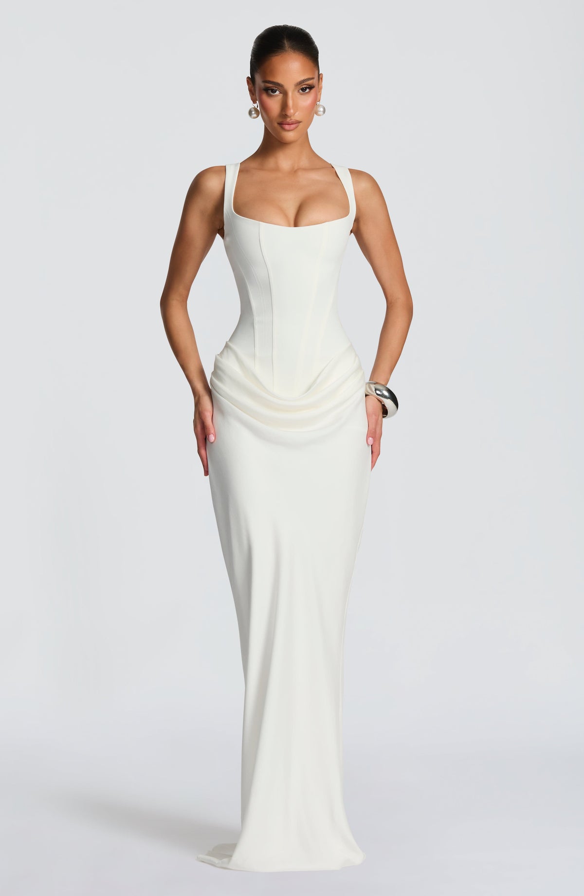Vestido Largo con Corsé Estructurado y Escote Cuadrado – Mia