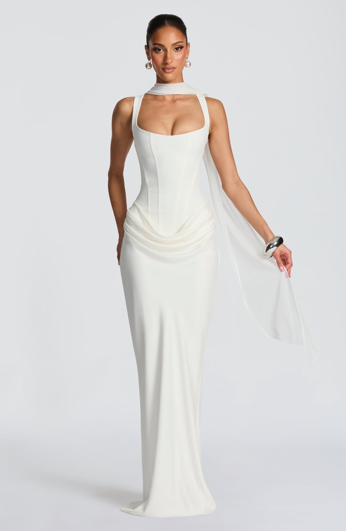 Vestido Largo con Corsé Estructurado y Escote Cuadrado – Mia