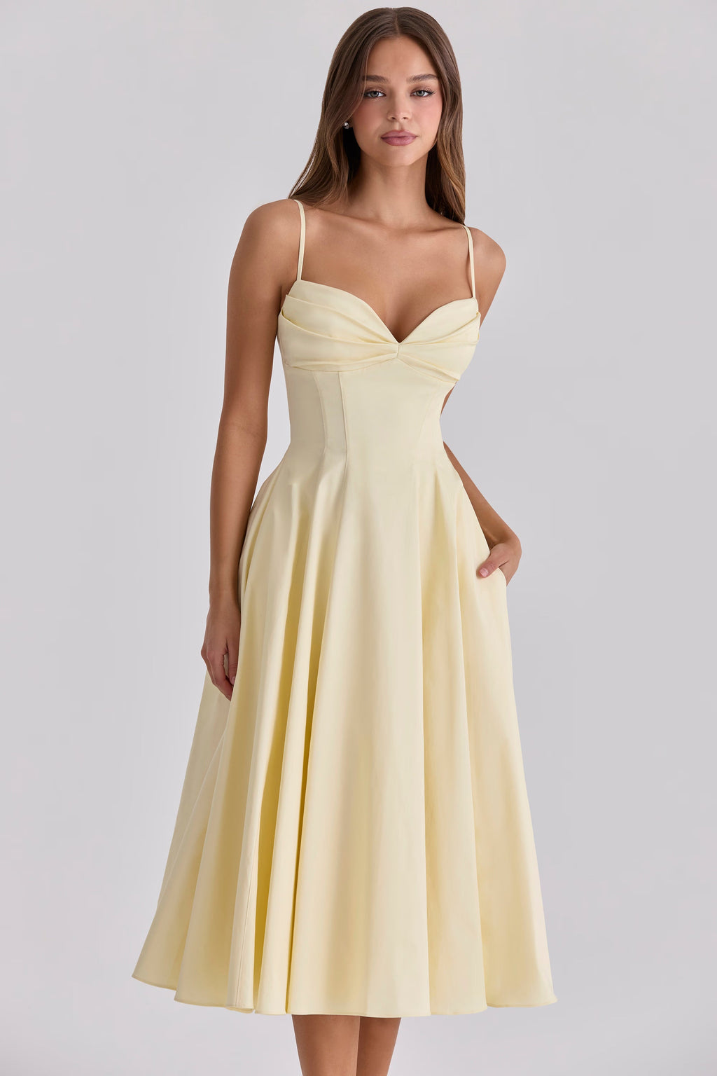 Vestido Midi Evasé con Escote Corazón - Amalfi