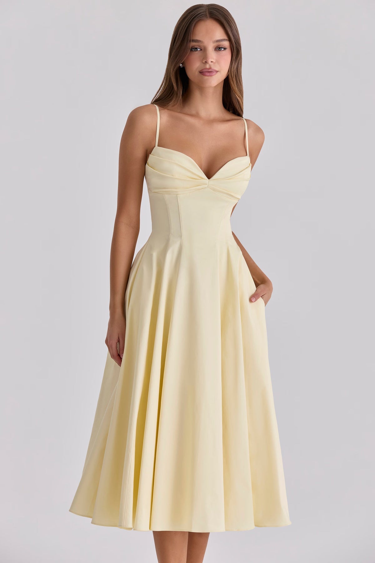 Vestido Midi Evasé con Escote Corazón - Amalfi